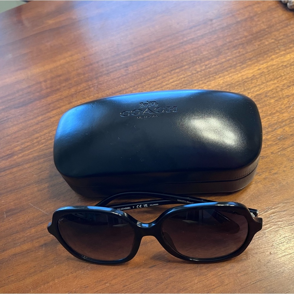 Coach Black Round Women's Sunglasses with Black Case - Picture 2 of 4